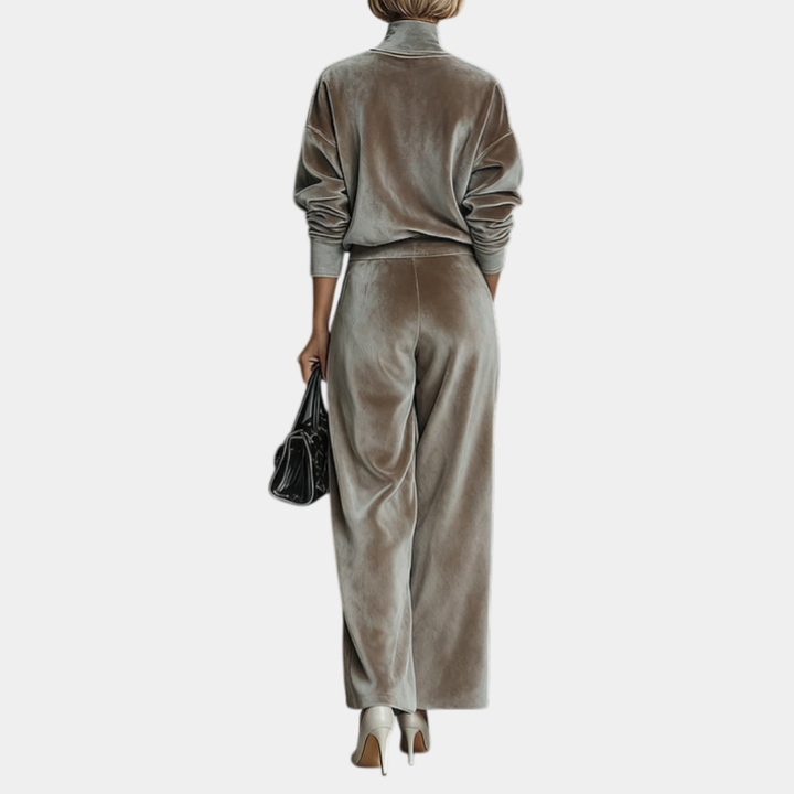 Aurélie - Casual velour set with high collar for women