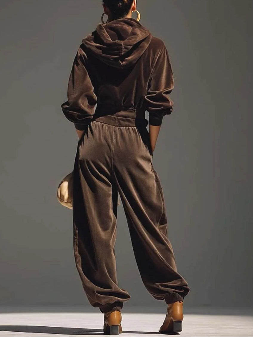 Jeanne - The Look Lounge Chic