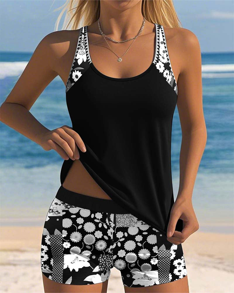 Kimberly - Fashionable Swimsuit Set