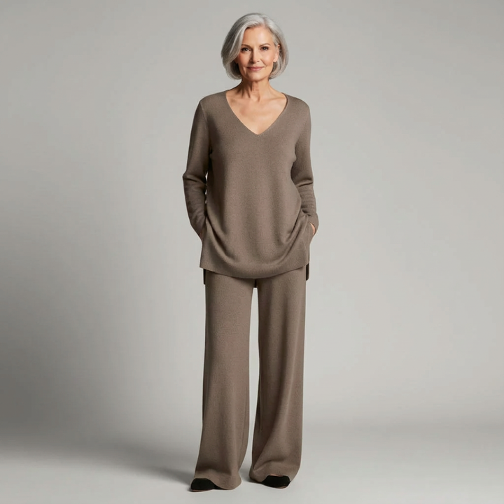 Anny - Elegant Comfortable Set