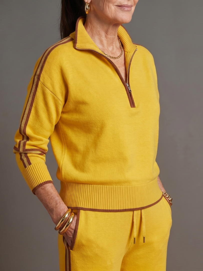 Regen - Zip Neck Long Sleeve Side Stripe Pants Set