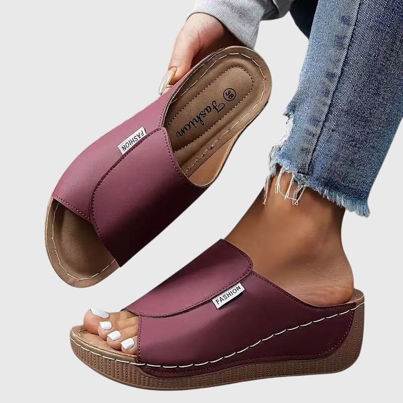 Bríd Comfort Sandals - Walking