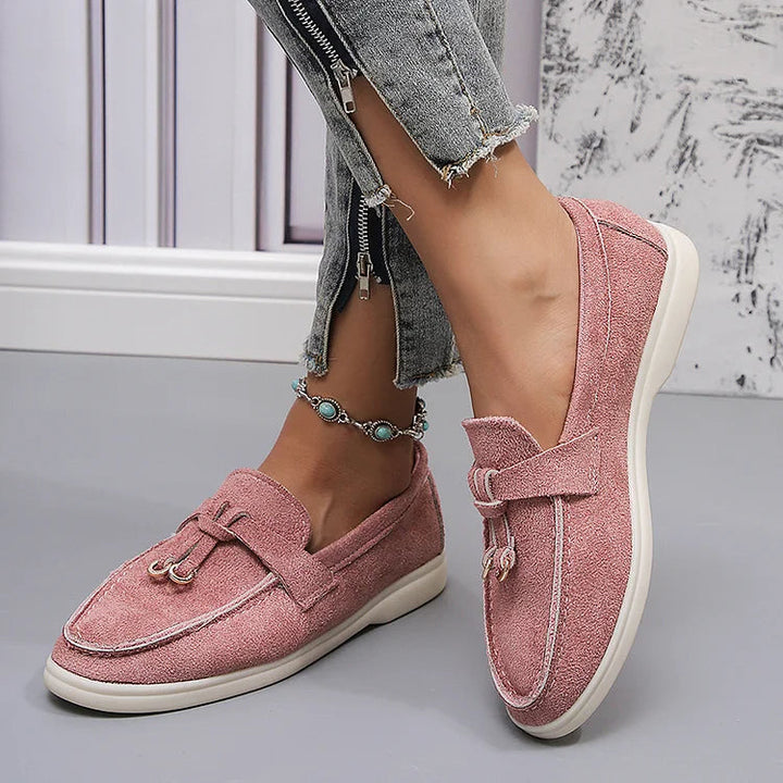 Saskia | Elegant Moccasins with Knotted Stitching