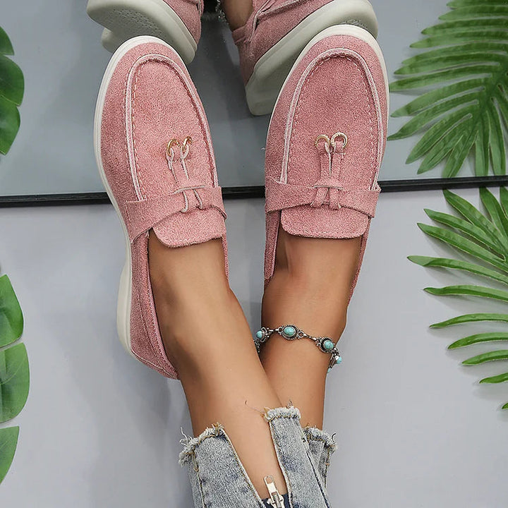 Saskia | Elegant Moccasins with Knotted Stitching