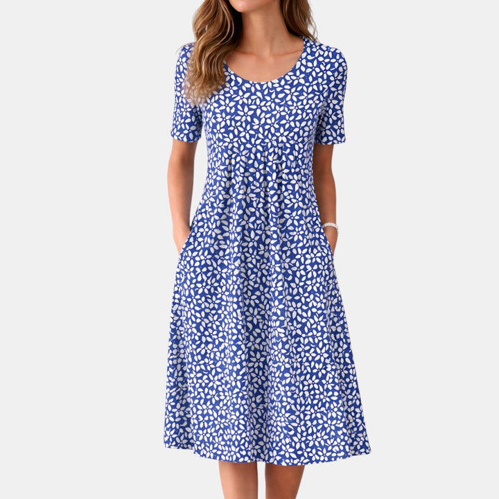 Gigi - Figure Flattering Dress