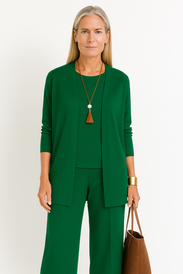 Mila - Elegant Comfortable Set