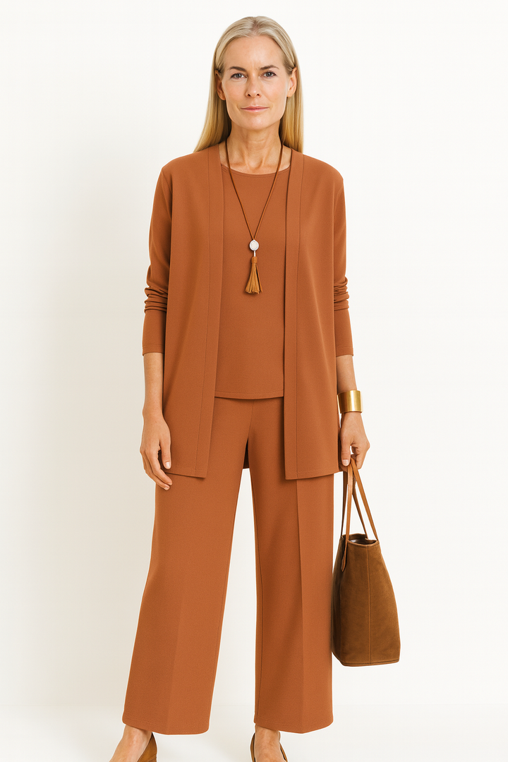 Mila - Elegant Comfortable Set