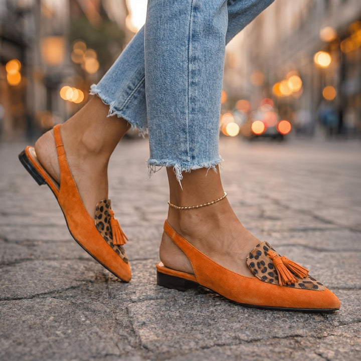 Elly - Sandals with straps and tassels