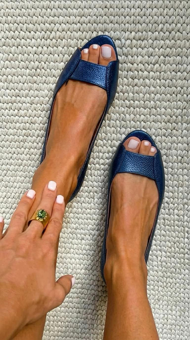 Adelina - Chic Comfort Golden Sandals