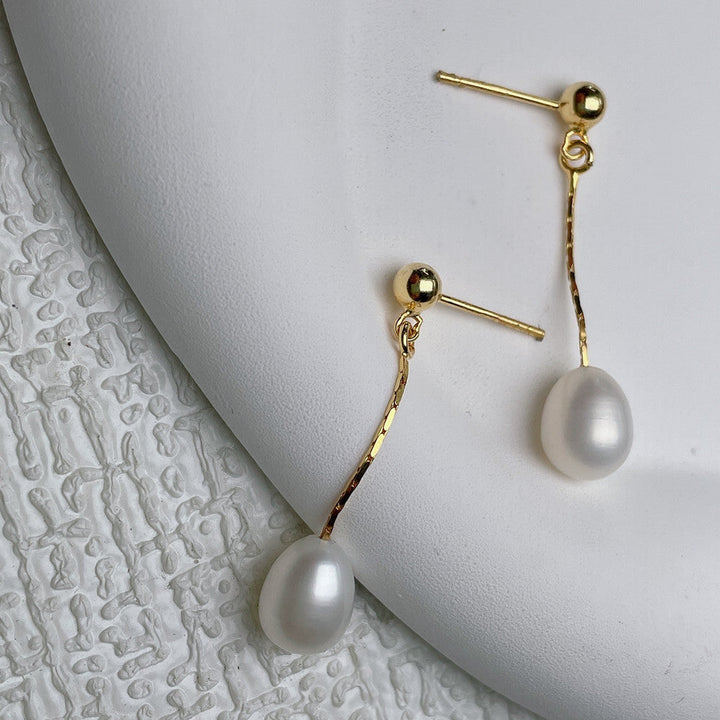Earrings with Elegant Pearl