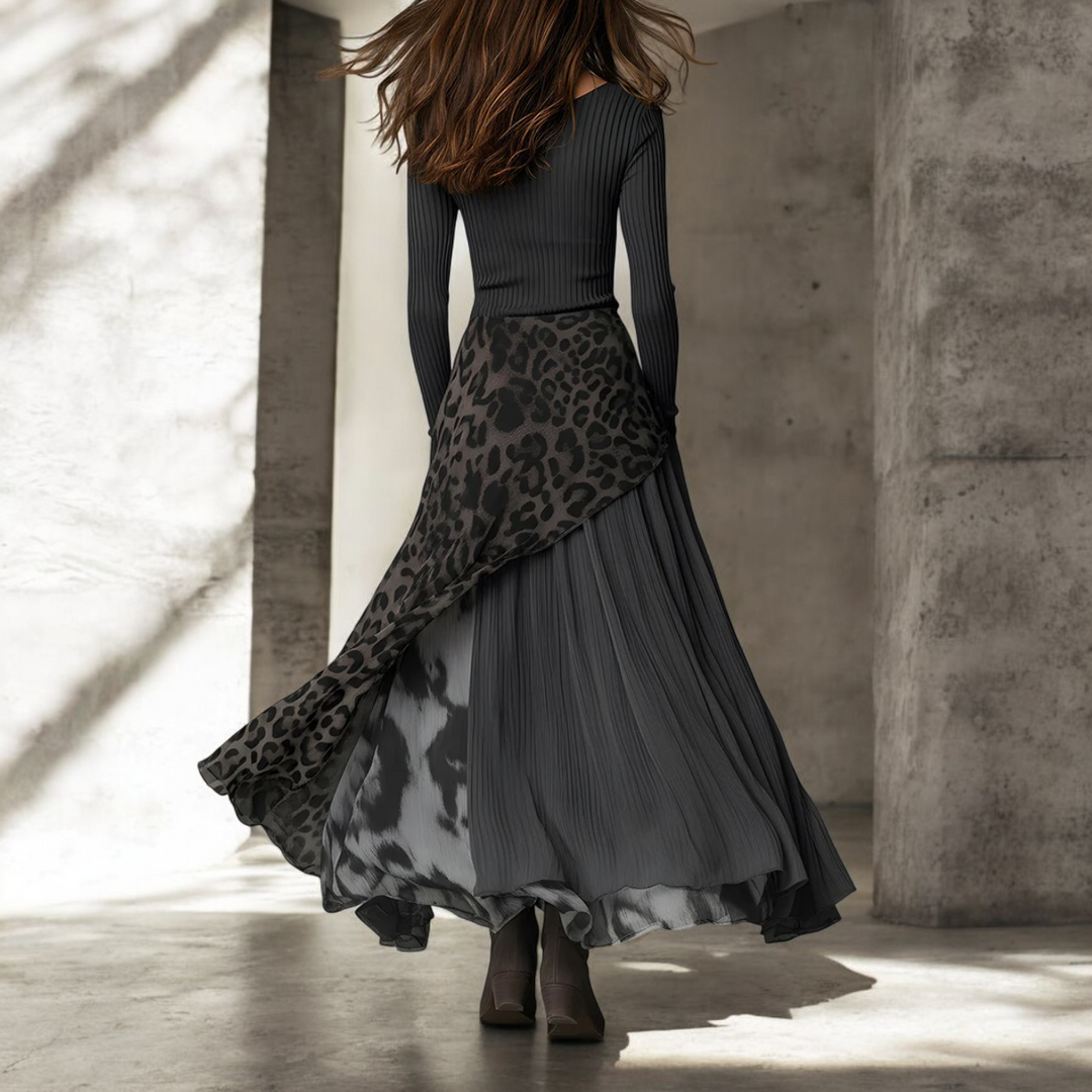 NKEM - Long Dress with Elegant Leopard Print and Flattering Flow