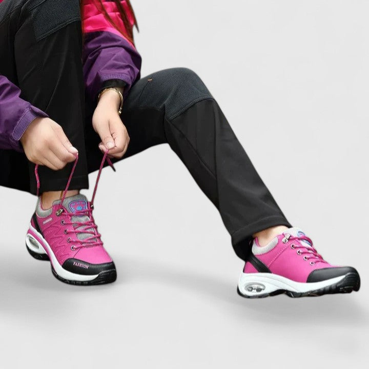 Leslie - Comfortable Sneakers