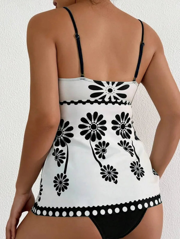 Margarita - Tankini Set with Floral Pattern and Tummy Coverage