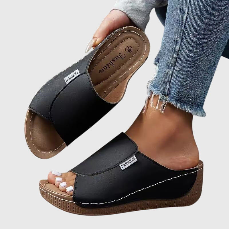 Bríd Comfort Sandals - Walking