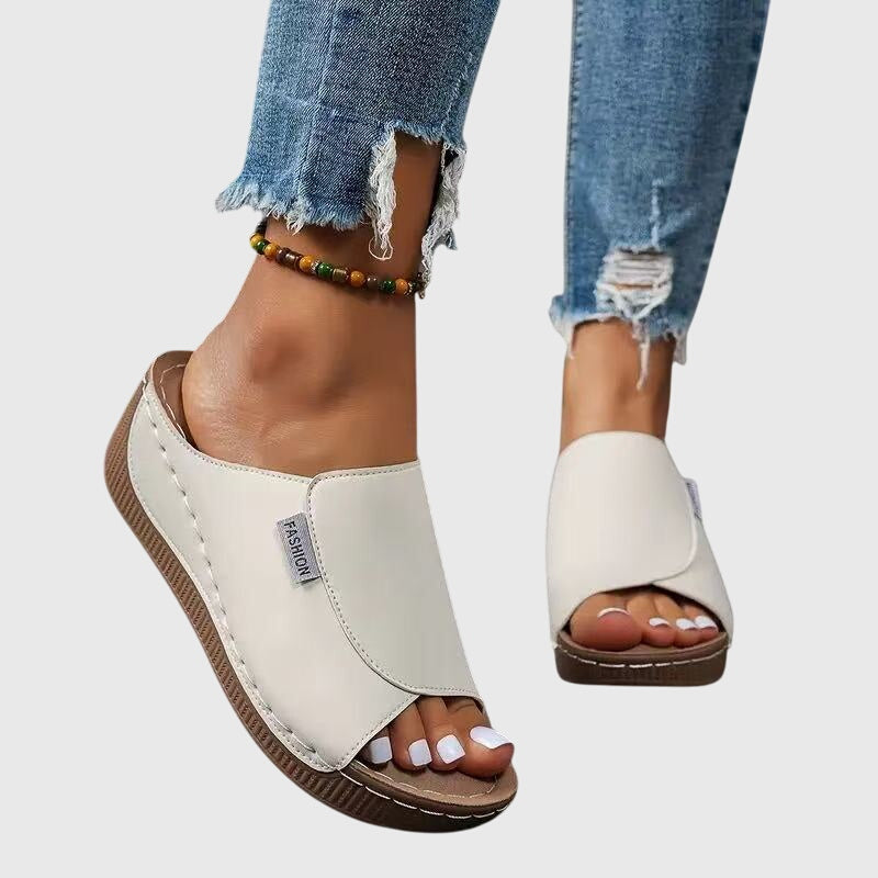 Bríd Comfort Sandals - Walking