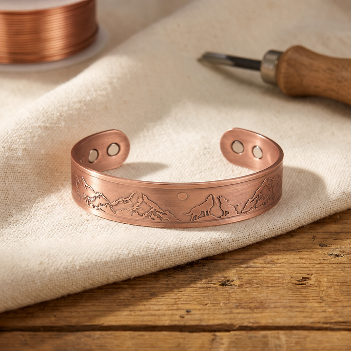 Mae & Luna Copper Bracelet - Howling Wolves