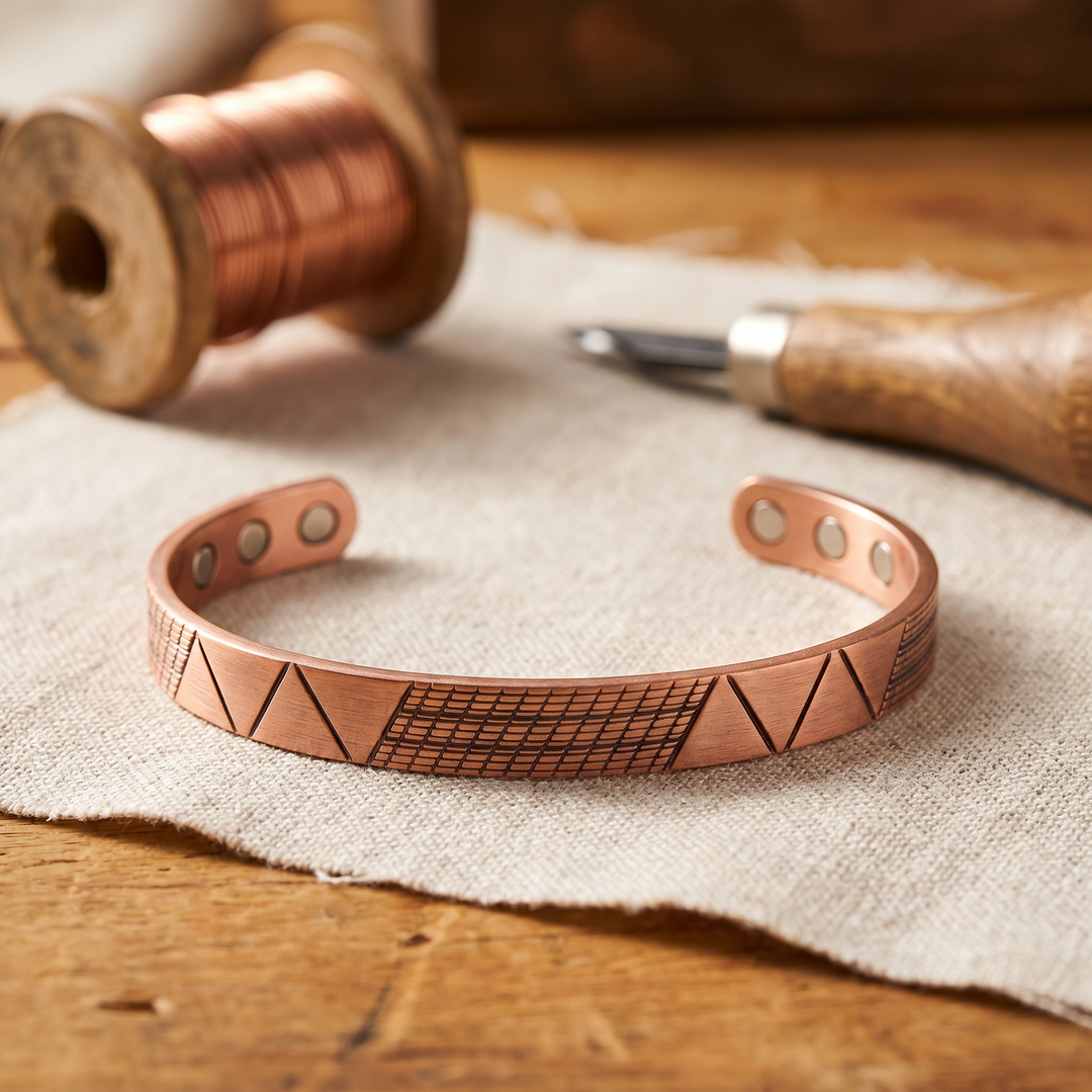 Mae & Luna Copper Bracelet - Crest